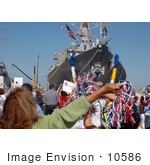 #10586 Picture Of Sailors Arriving Back Home