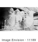 #11189 Picture Of A Model Of Mount Rushmore