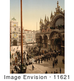 #11621 Picture Of People In St Marks Venice