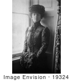 #19324 Photo of Alice Lee Roosevelt Longworth in a Hat and Fur Muff in 1906 by JVPD