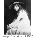 #21332 Stock Photography Of Gladys Louise Smith Known As Mary Pickford With Her Hands Over Her Knees