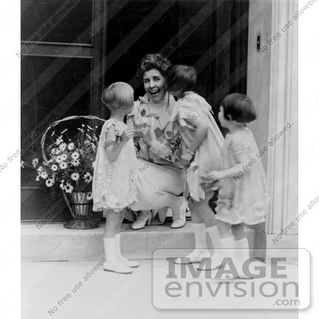 #11238 Picture of Little Girls Kissing Grace Coolidge by JVPD