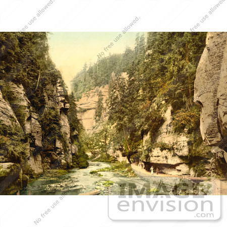 #11972 Picture of People on a Walkway, Edmunds Klamm by JVPD