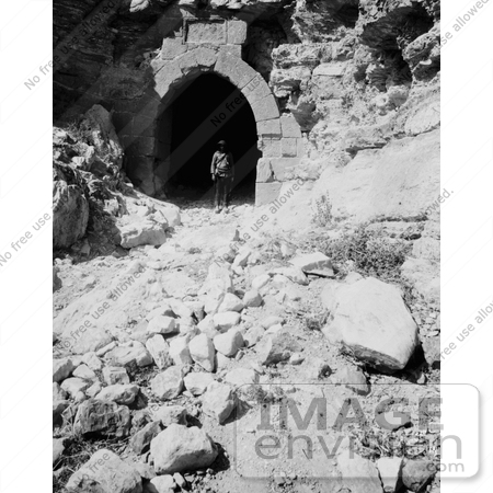 #12871 Picture of the Karak Castle Entrance Tunnel by JVPD