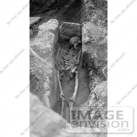#12888 Picture of Human Remains at Ancient Beit Shean by JVPD