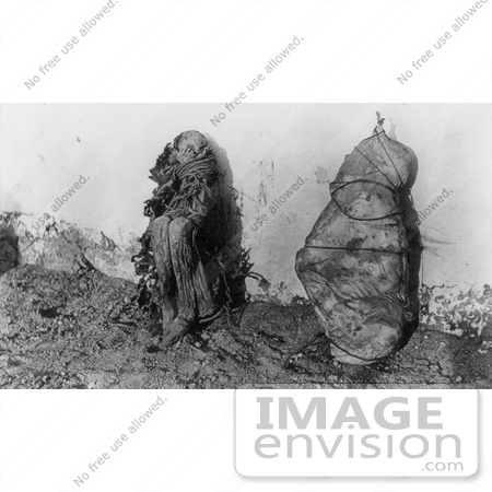 #13586 Picture of Two Mummified Bodies in Peru by JVPD