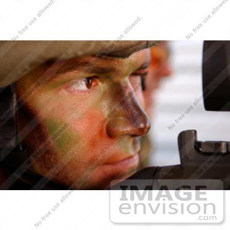#8928 Picture of a Soldier With Machine Gun by JVPD
