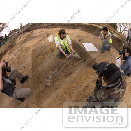 #9048 Picture of Archaeologists Studying Human Remains by JVPD