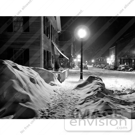 #9142 Picture of a Snowy Night in Woodstock, Vermont by JVPD