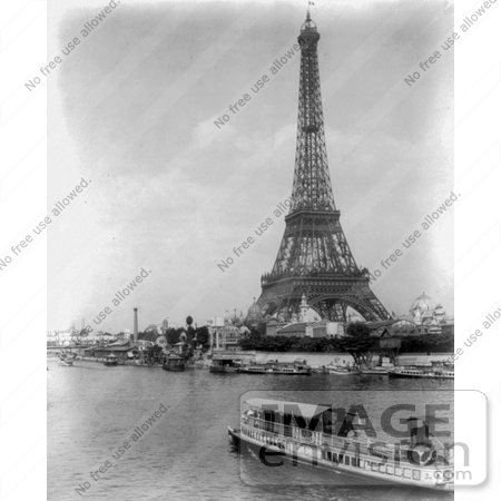 #9625 Picture of a Tourist Boat by Eiffel Tower by JVPD