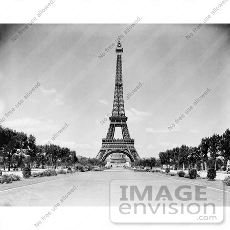 #9750 Picture of the Park and Eiffel Tower by JVPD