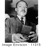 #11315 Picture Of Mlk Holding A Medallion