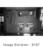 #8187 Picture Of A Bathroom In 1936