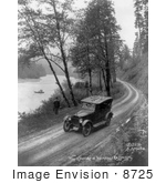 #8725 Picture Of A Car On A Dirt Road