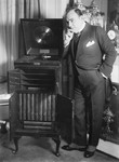 Caruso With Phonograph